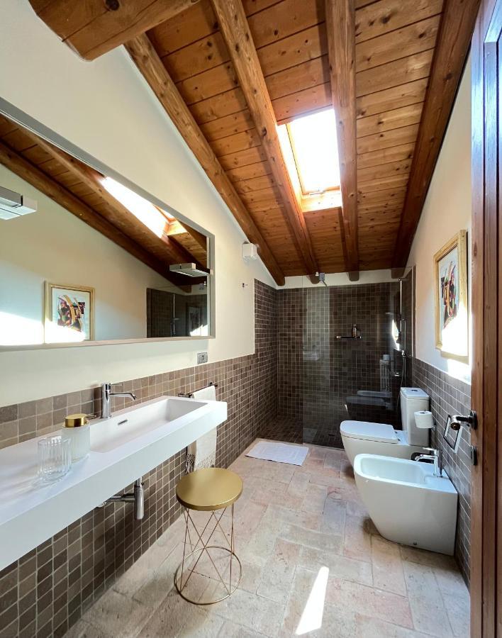 קסטלארו Le Mansarine Charme B&B מראה חיצוני תמונה