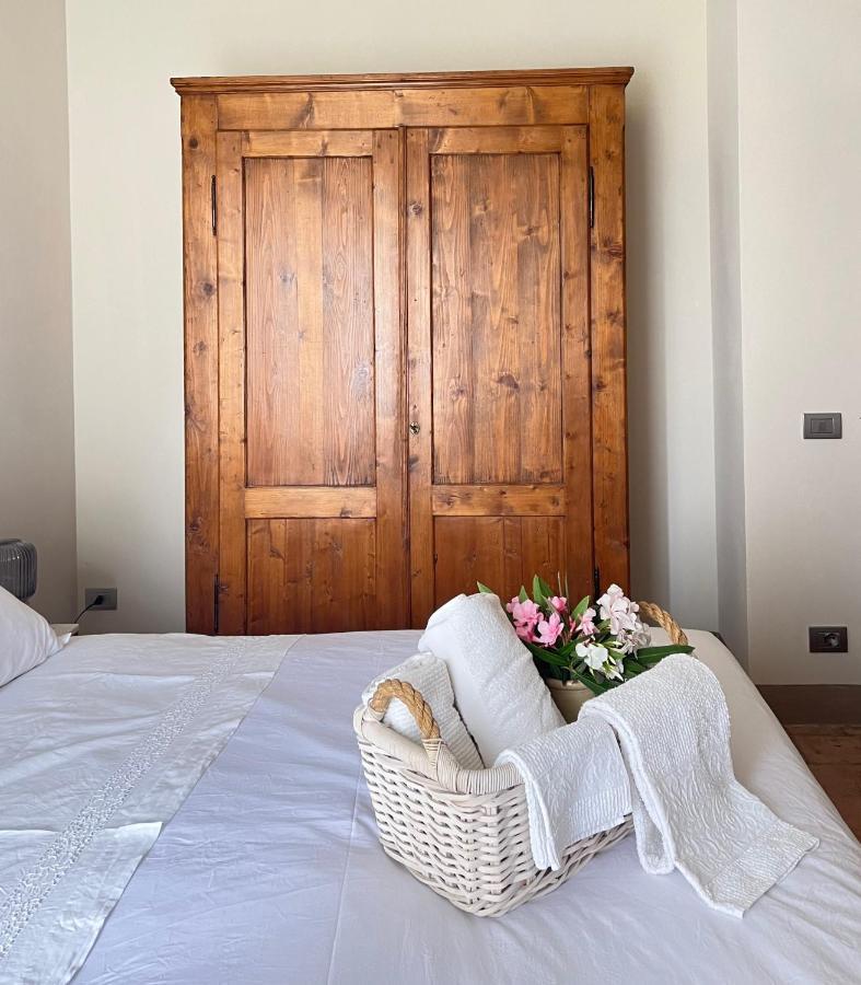 קסטלארו Le Mansarine Charme B&B מראה חיצוני תמונה