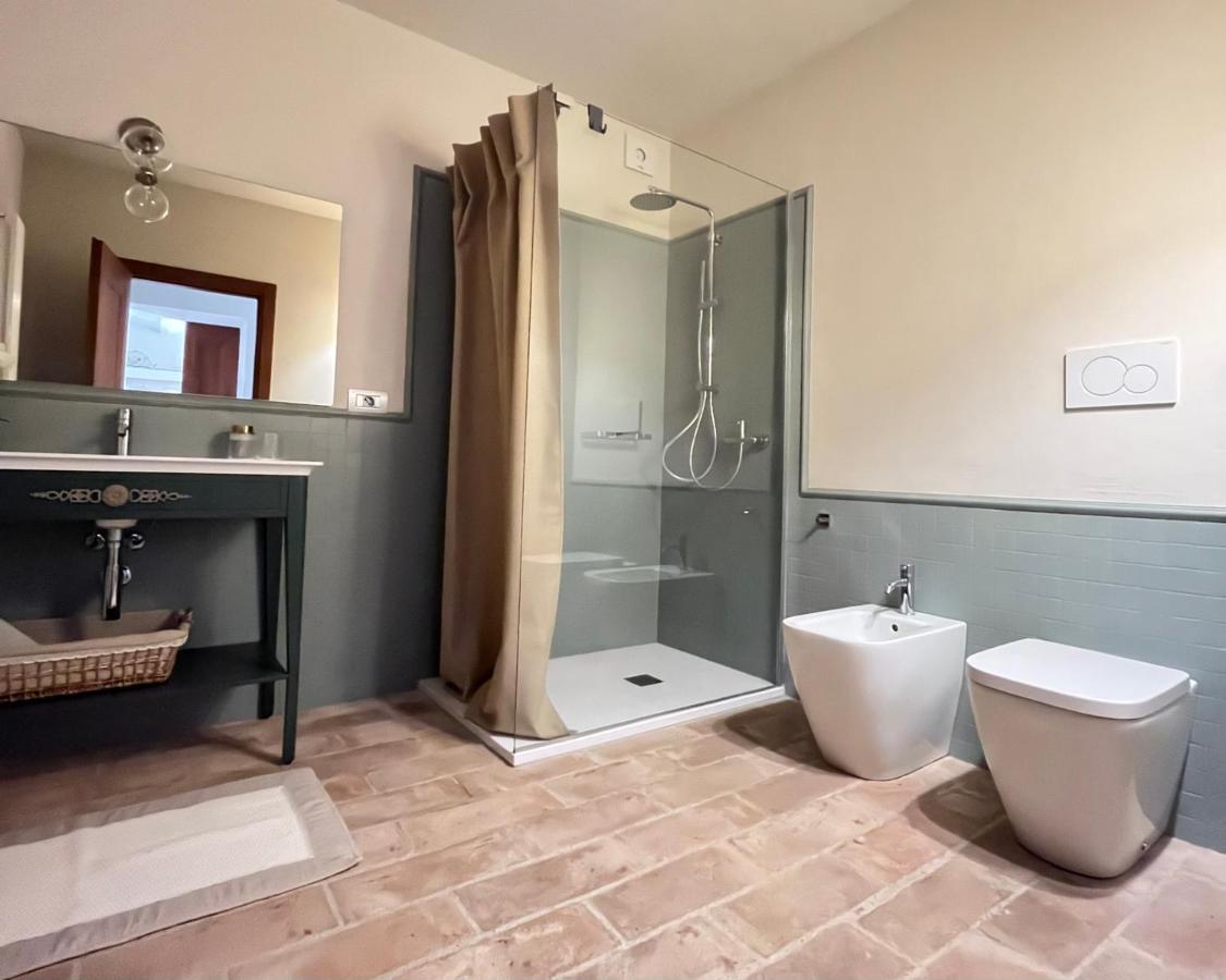 קסטלארו Le Mansarine Charme B&B מראה חיצוני תמונה