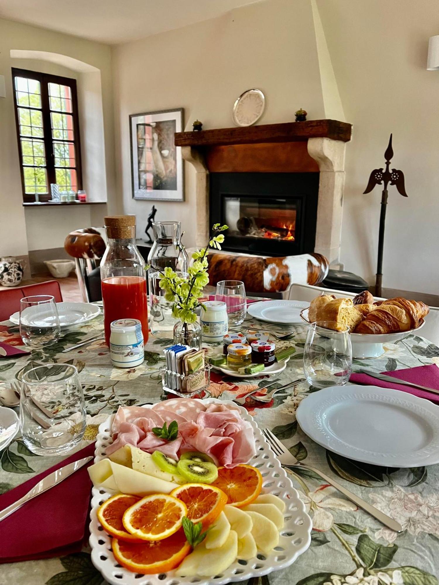 קסטלארו Le Mansarine Charme B&B מראה חיצוני תמונה