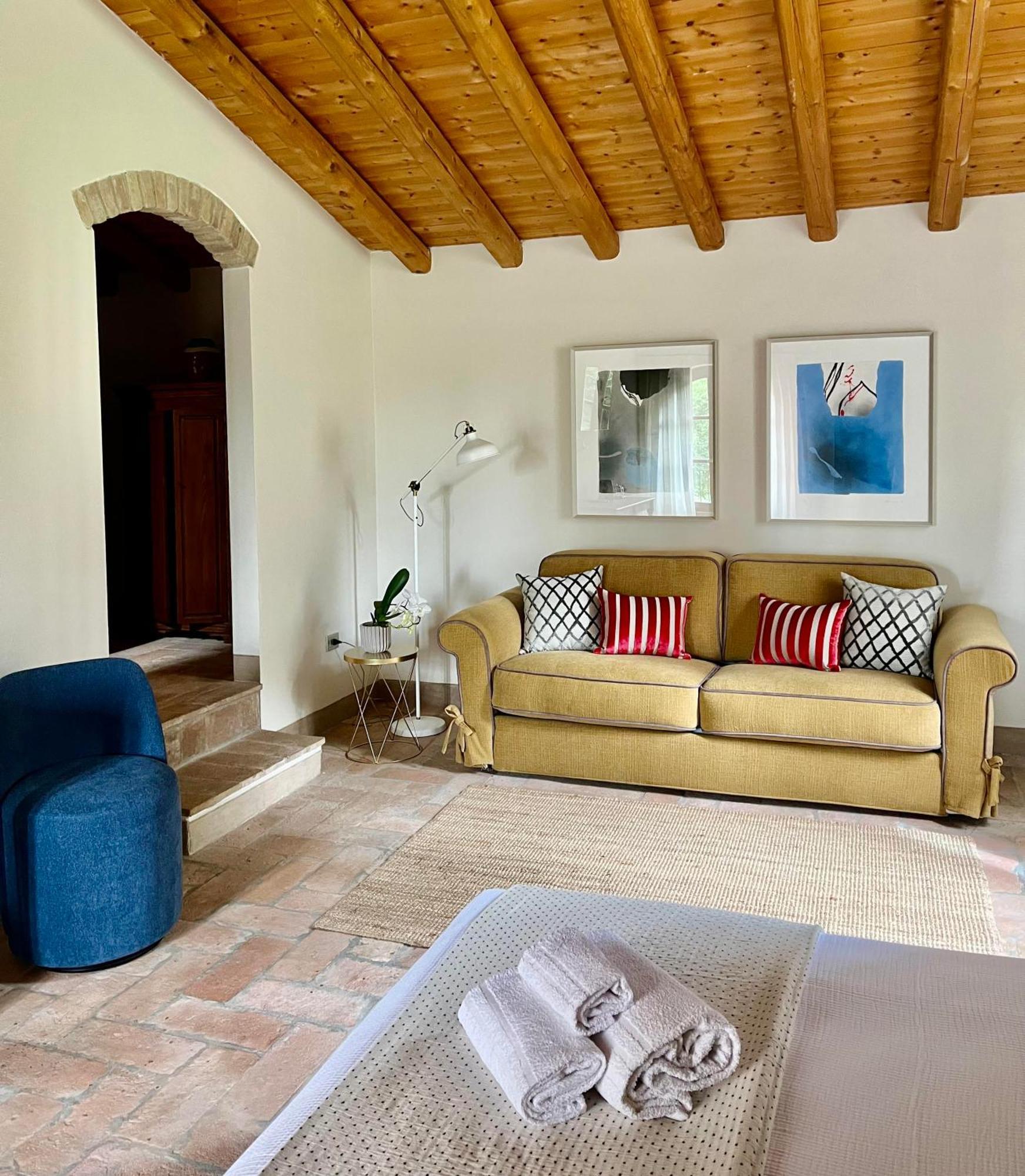 קסטלארו Le Mansarine Charme B&B מראה חיצוני תמונה